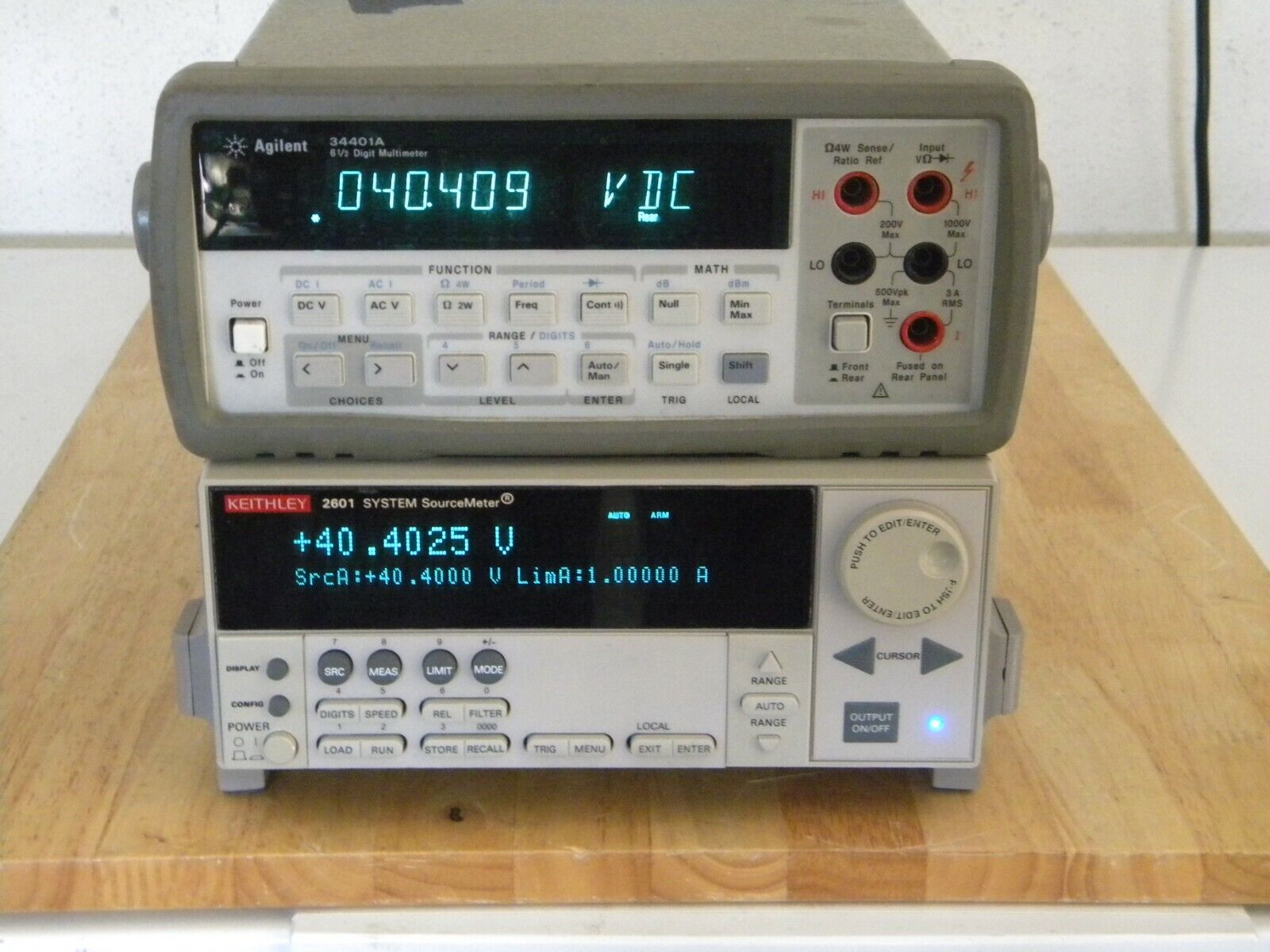 Keithley 2601 Single Channel System SourceMeter (3A DC, 10A Pulse) ISO17025 Keithley 2601 Single Channel System SourceMeter (3A DC, 10A Pulse) ISO17025
